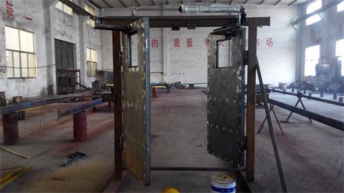 無壓風(fēng)門帶氣缸工廠圖.jpg